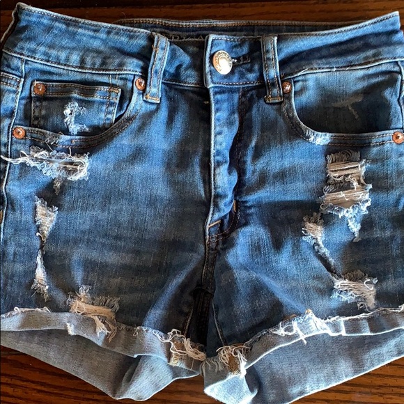 American Eagle Hi-Rise Shortie - Picture 3 of 3